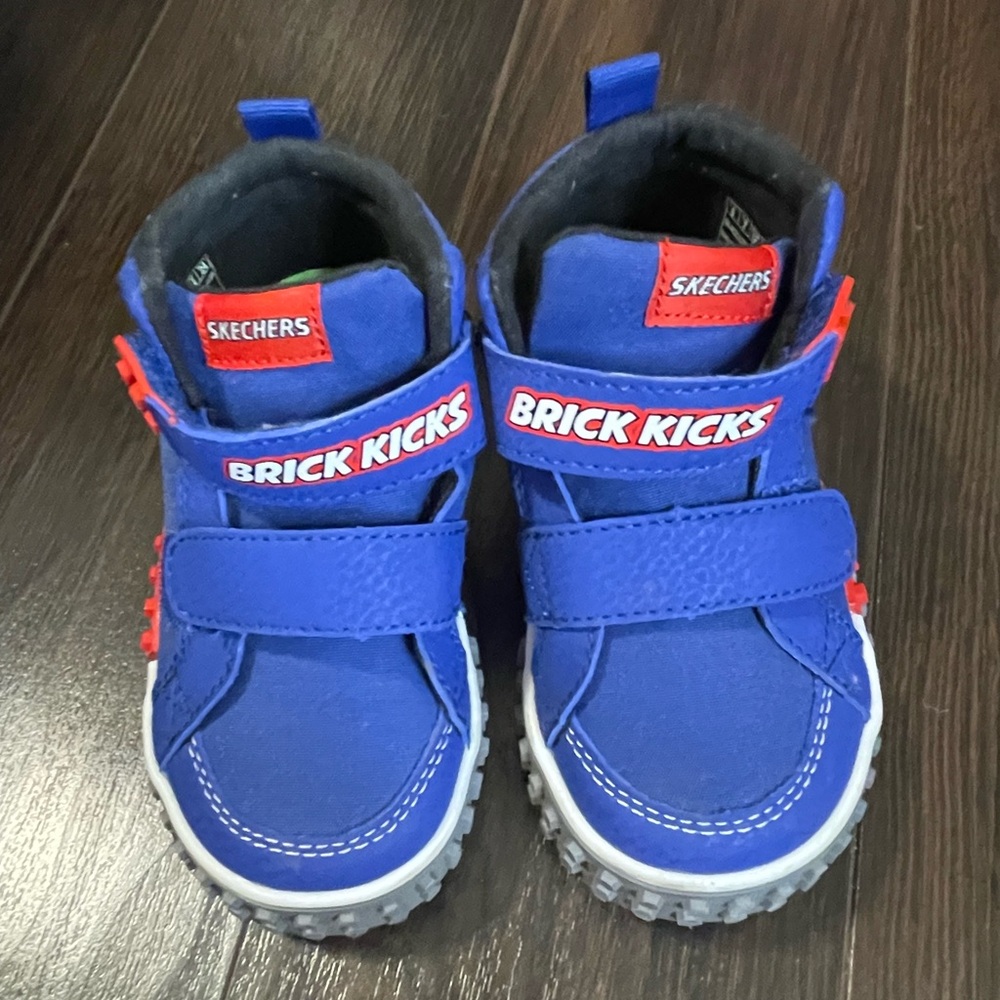 Sketchers Brick kick shoes size 8